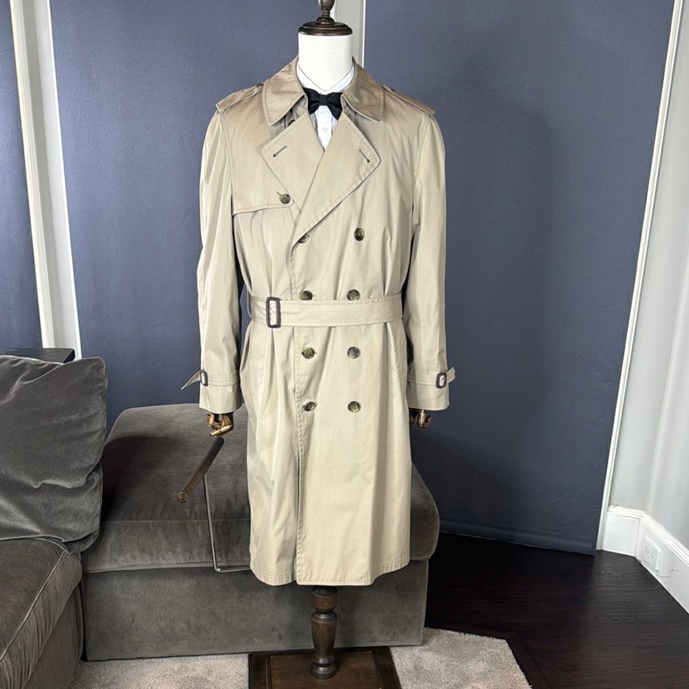 Men’s Vintage London Fog Maincoats Tan Double Breasted Long Trench Coat Size 44R